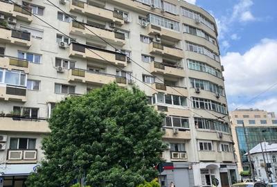 Apartament cu 3 camere decomandat, mobilat în Universitate