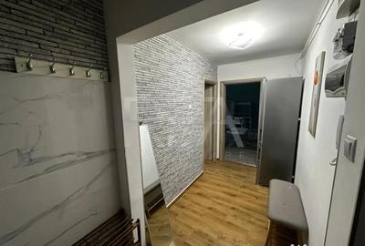 Apartament cu 3 camere decomandat, mobilat în Central - 2