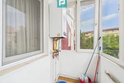 Apartament cu 3 camere semidecomandat în Central