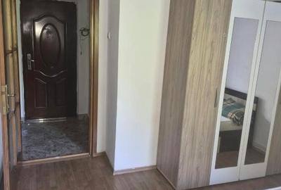 Apartament cu 2 camere decomandat în Letea Veche