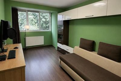 Apartament cu 3 camere decomandat în Someș - 2