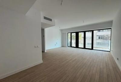 Apartament cu 3 camere semidecomandat în 13 Septembrie