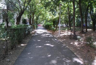 Apartament cu 2 camere semidecomandat în Rogerius