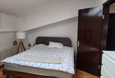 Apartament cu 3 camere decomandat, mobilat în Central