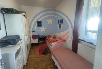 Casă individuală cu 9 camere cu Canalizare în Ultracentral - 11