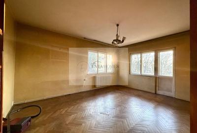 Apartament cu 4 camere decomandat în Central - 3