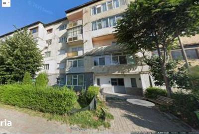 Apartament cu 3 camere în Micro 4 - 3