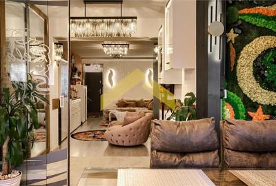 Apartament cu 3 camere decomandat, mobilat în UTA - 18