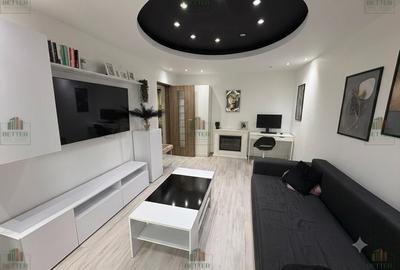 Apartament cu 3 camere semidecomandat în Berceni