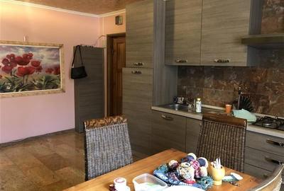 Apartament cu 4 camere decomandat în Central - 1
