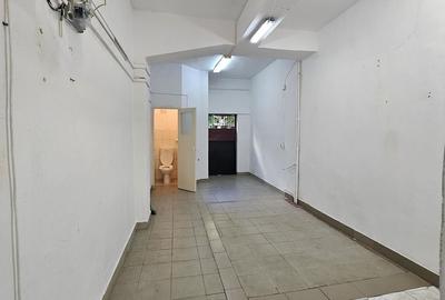 Spațiu comercial, de 54 mp, în Decebal - 7
