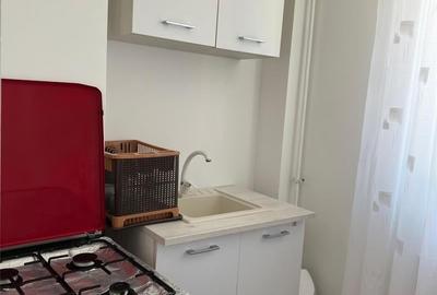 Garsonieră decomandată în Central