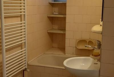 Apartament cu 4 camere decomandat în Ultracentral