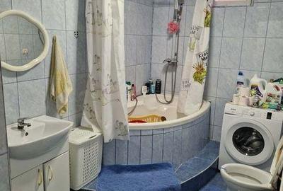 Casă cu 4 camere cu Teren 137 Mp în Central - 1