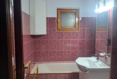 Apartament cu 3 camere decomandat în George Enescu