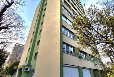 Apartament cu 2 camere decomandat în Podgoria