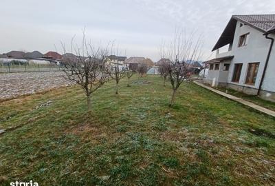 Casă cu 3 camere cu Teren 700 Mp în Recea - 1
