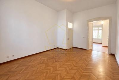 Apartament cu 4 camere decomandat în Ultracentral