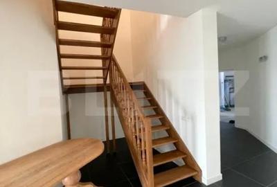 Casă cu 5 camere cu Teren 6000 Mp în Fălticeni - 4