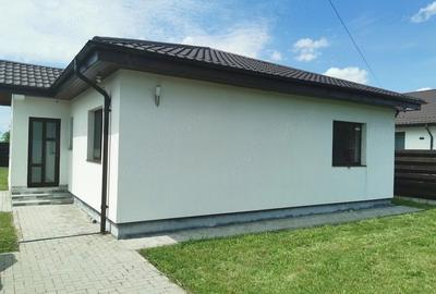 Casă cu 4 camere cu Teren 476 Mp în Dârza