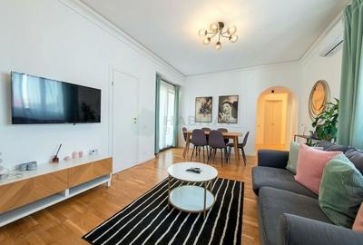 Apartament cu 3 camere semidecomandat, mobilat în Ultracentral