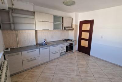 Apartament cu 2 camere decomandat în P-ța Unirii - 1