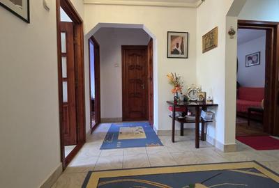 Apartament cu 3 camere decomandat în Tomis Nord
