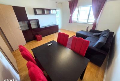 Apartament cu 3 camere decomandat în Tei