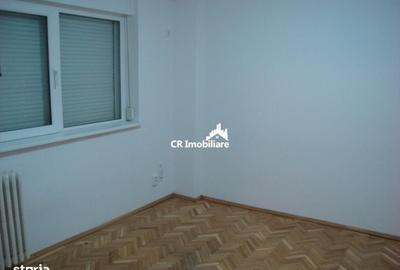 Apartament cu 4 camere decomandat în Calea Călărașilor - 2