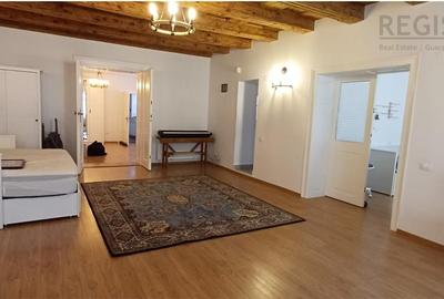 Apartament cu 3 camere, mobilat în Centrul Istoric