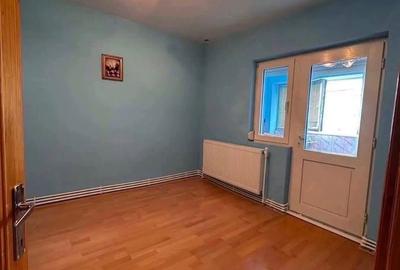 Apartament cu 3 camere decomandat în Central - 4