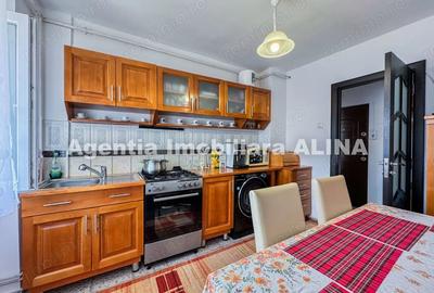 Apartament cu 2 camere decomandat în Decebal - 5