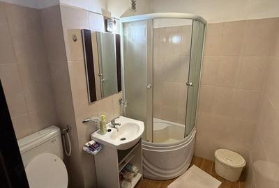 Garsonieră decomandată în Take Ionescu