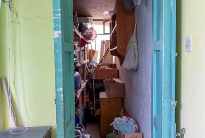 Apartament cu 4 camere semidecomandat în Central - 1