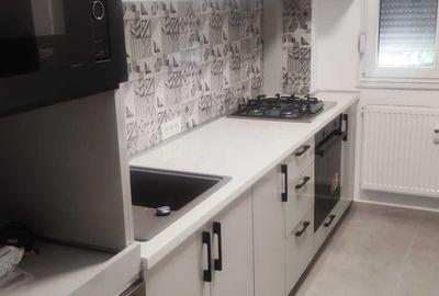 Apartament cu 2 camere decomandat în Turda