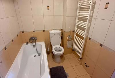 Apartament cu 3 camere decomandat în Bună Ziua