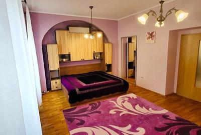 Garsonieră decomandată în Traian - 8
