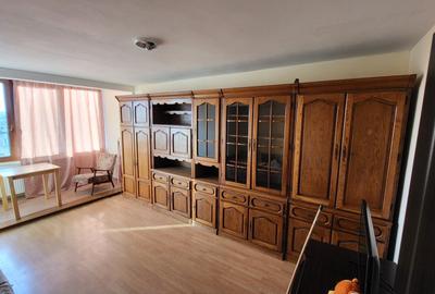 Apartament cu 2 camere decomandat în Nufărul - 2