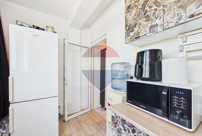 Apartament cu 2 camere semidecomandat în Olteniței