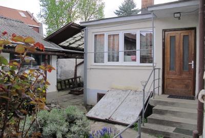 Casă cu 3 camere decomandat în Ultracentral - 2