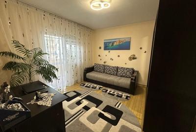 Apartament cu 3 camere decomandat în Cornitoiu - 1