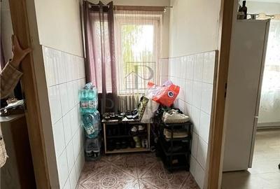 Apartament cu 2 camere semidecomandat în Lunei