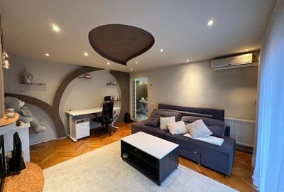 Apartament cu 3 camere decomandat în Mărăști