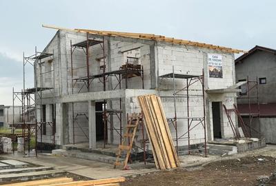 Casă cu 4 camere în Central - 2