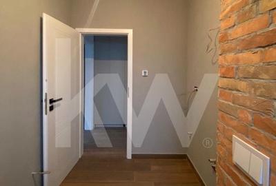 Apartament cu 3 camere decomandat în Cristian - 3