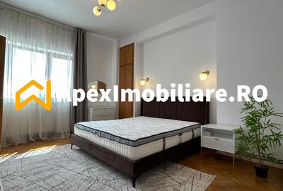 Apartament cu 3 camere semidecomandat, mobilat în Universitate