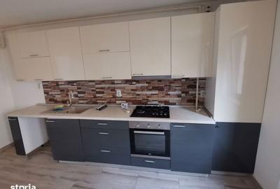 Apartament cu 3 camere în Central - 1