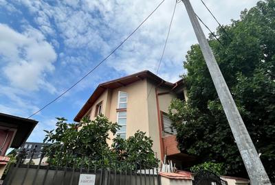 Casă individuală cu 10 camere cu Canalizare în Tei - 2