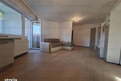 Apartament cu 2 camere decomandat în Tractorul