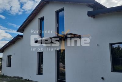 Casă individuală cu 5 camere cu Teren 425 Mp în Măgureni - 1